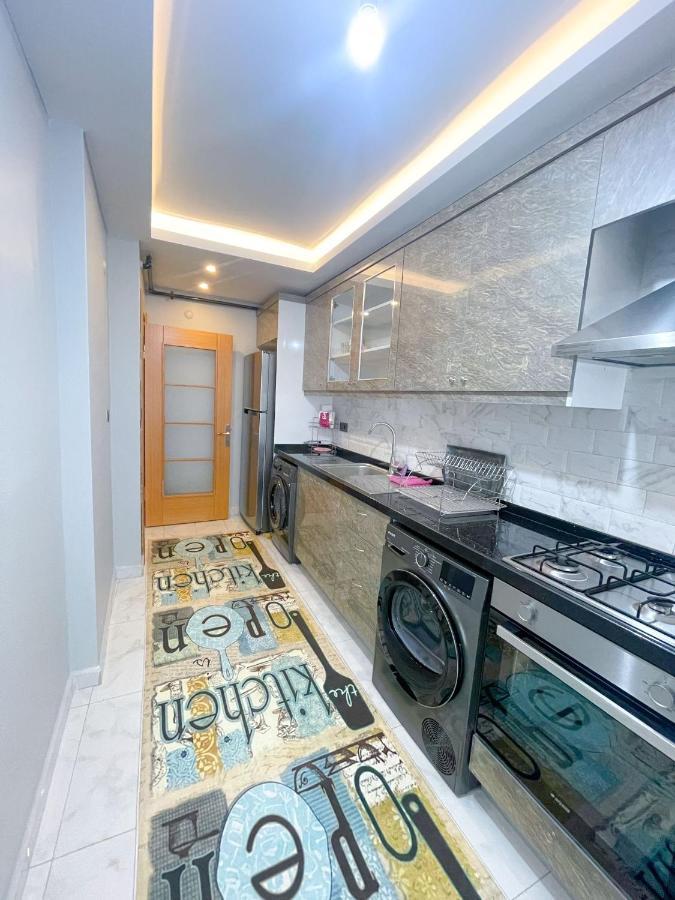 Super Value Appartement Istanboel Buitenkant foto