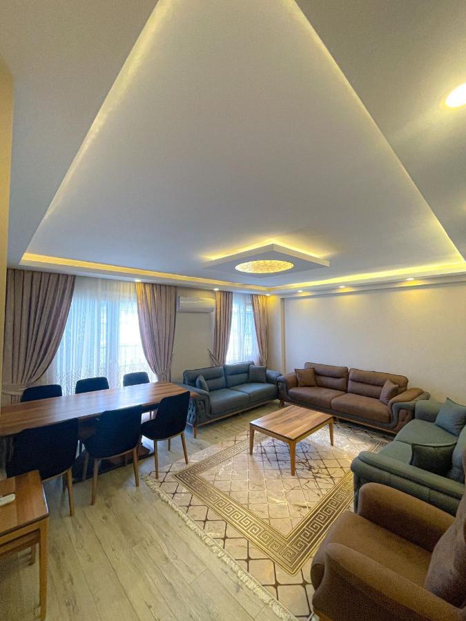 Super Value Appartement Istanboel Buitenkant foto