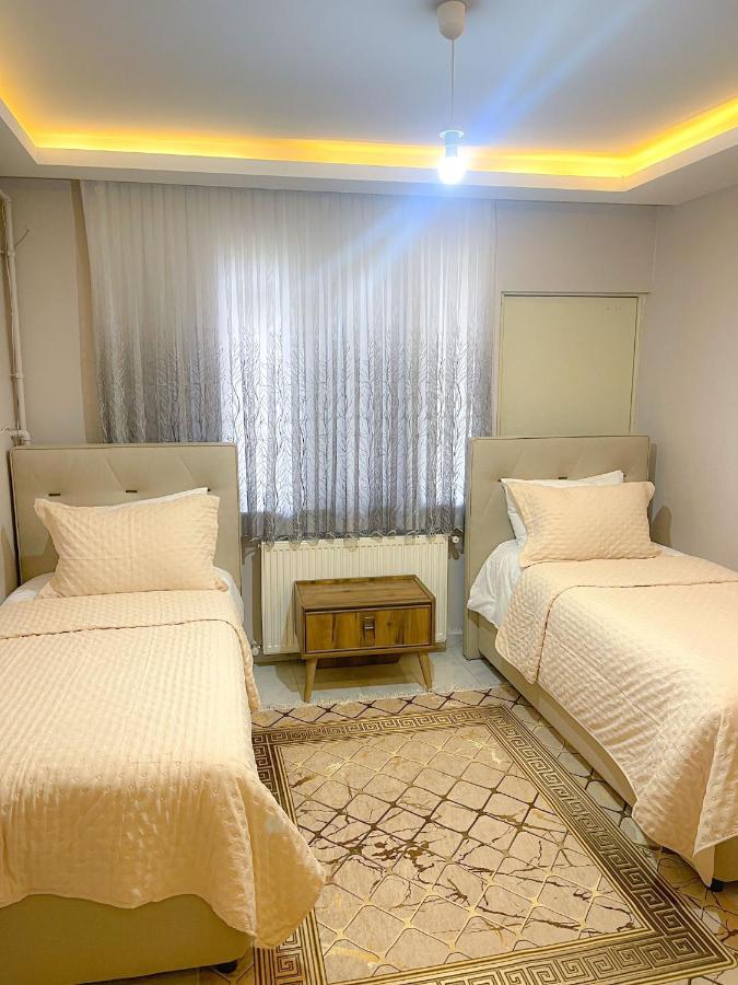 Super Value Appartement Istanboel Buitenkant foto